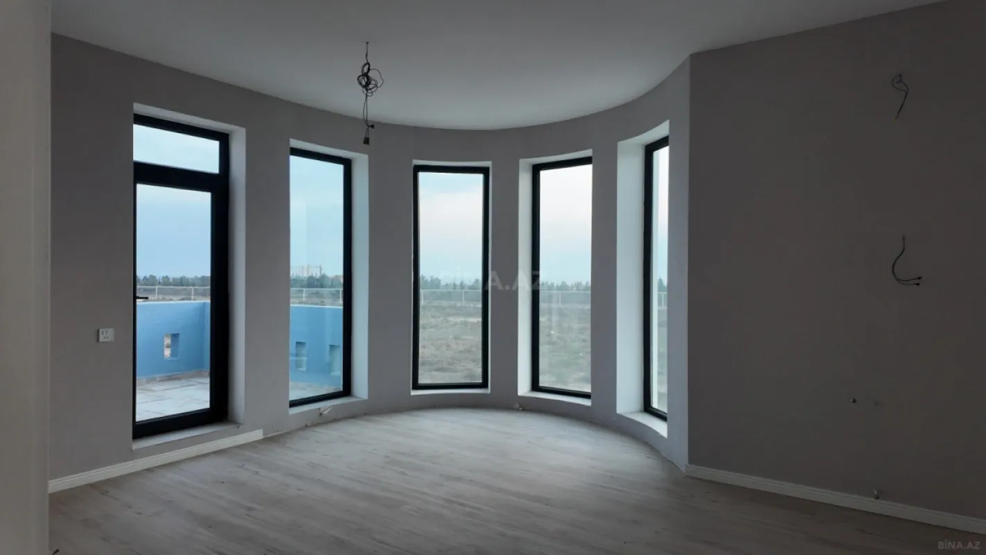 Satılır 7 otaqlı həyət evi 370 m²