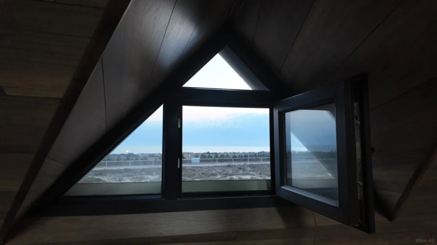 Satılır 7 otaqlı həyət evi 370 m²