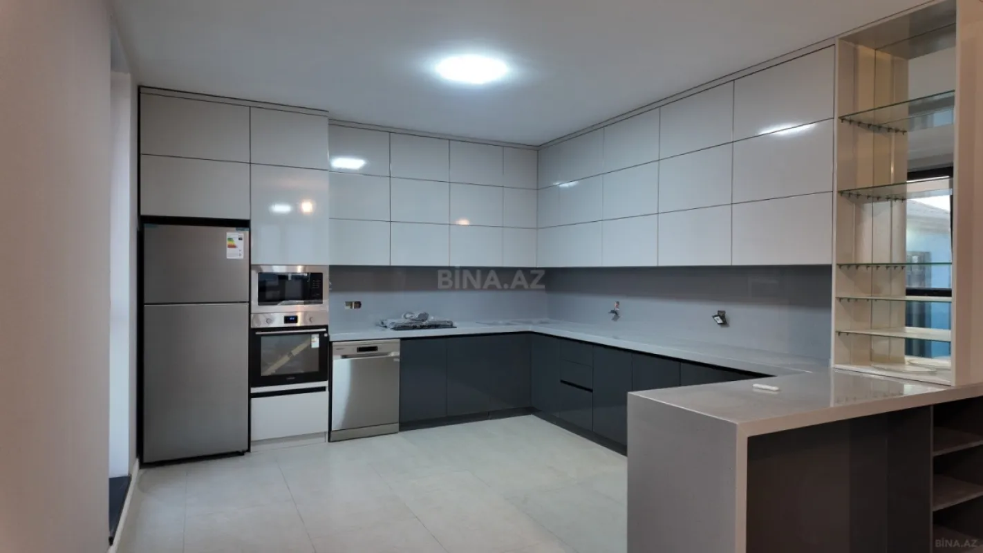 Satılır 7 otaqlı həyət evi 370 m²