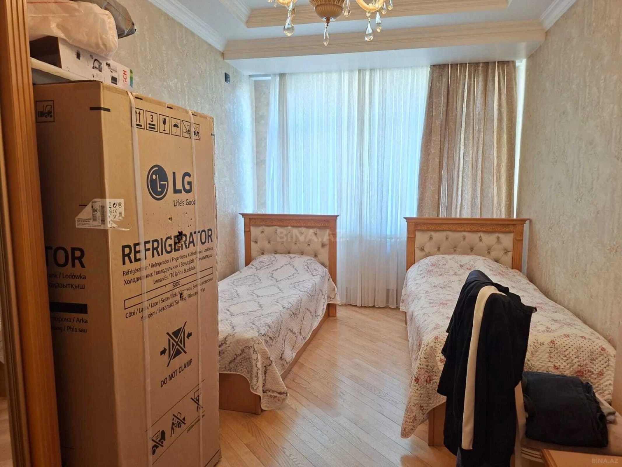 Satılır 4 otaqlı mənzil 227 m²