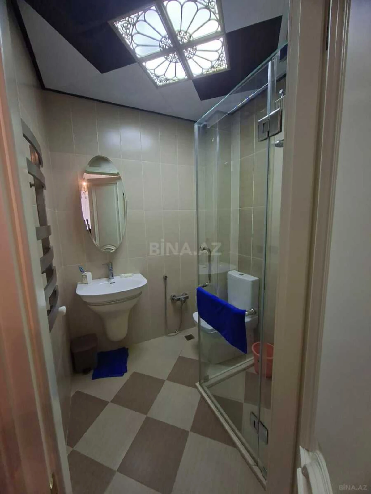 Satılır 4 otaqlı mənzil 227 m²