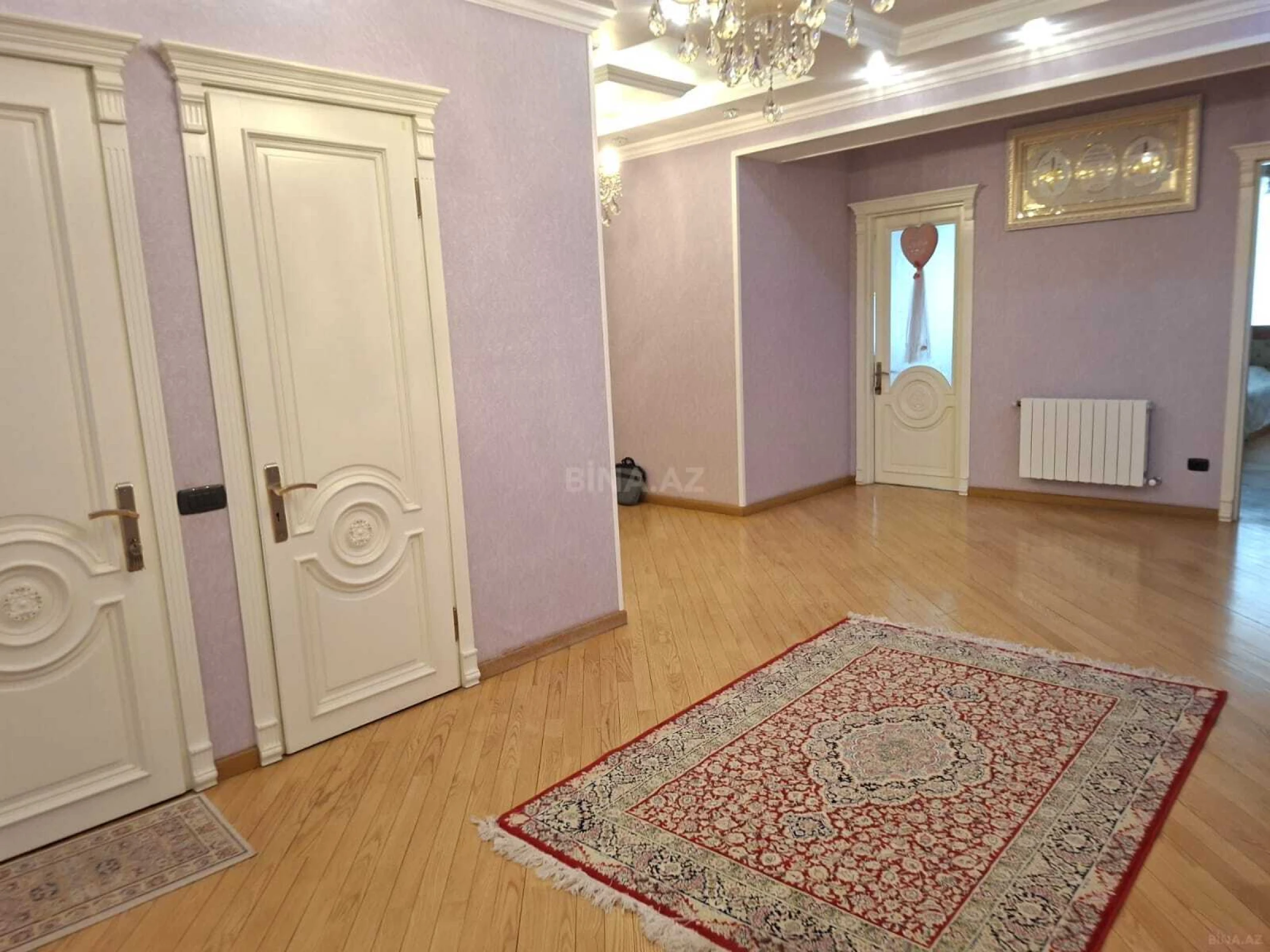 Satılır 4 otaqlı mənzil 227 m²