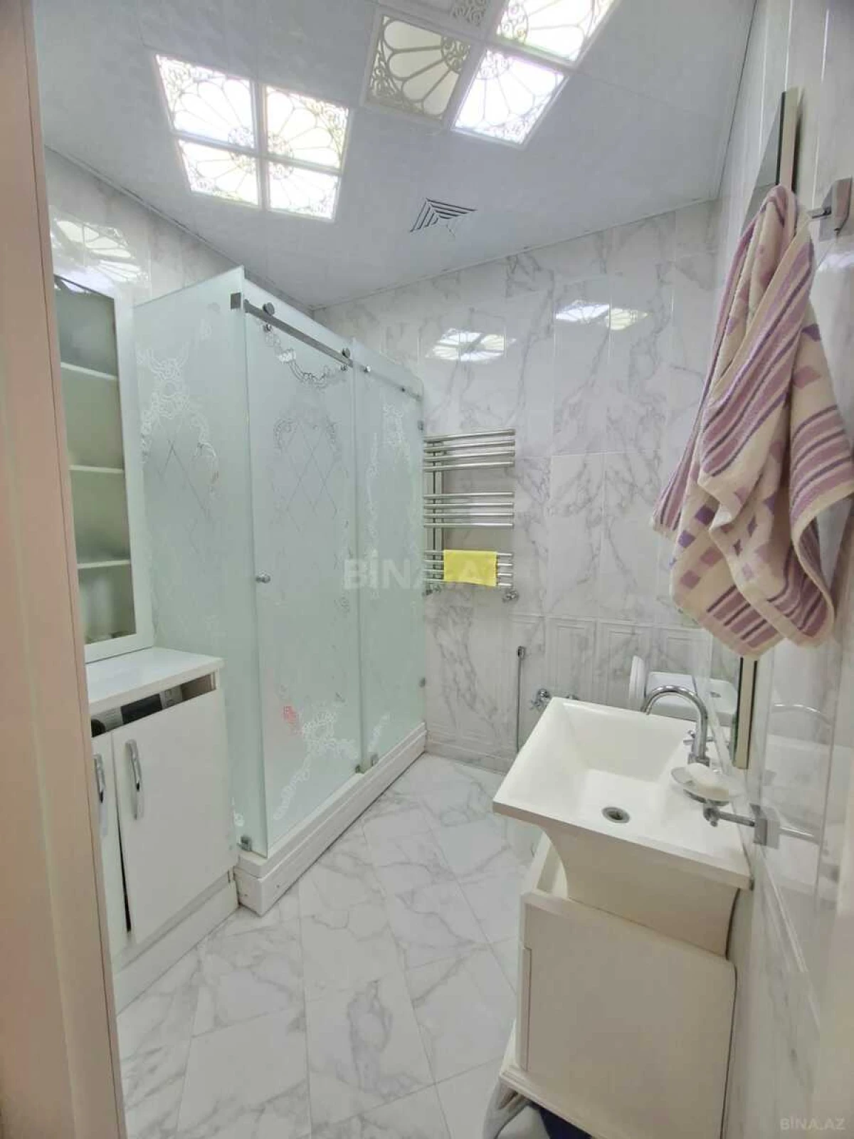 Satılır 4 otaqlı mənzil 227 m²
