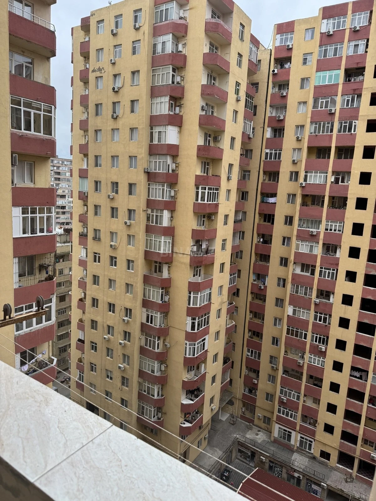 Satılır 3 otaqlı mənzil 60 m²