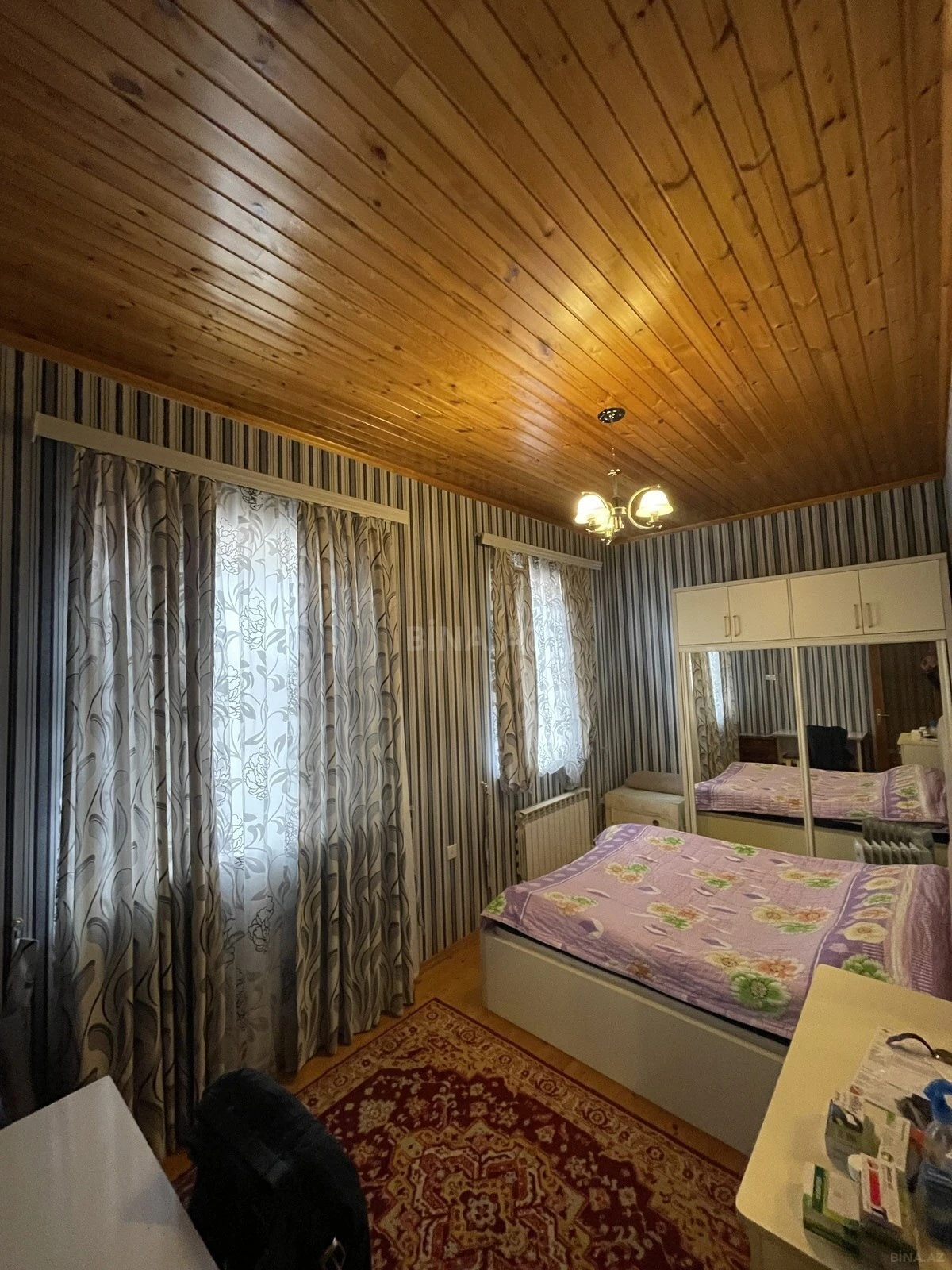 Satılır 7 otaqlı həyət evi 243 m²