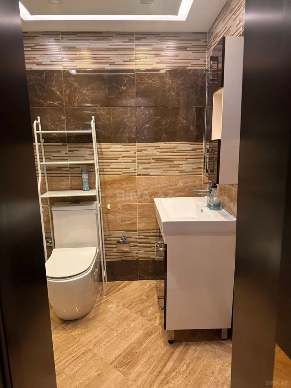 Kirayə verilir 2 otaqlı mənzil 68 m²