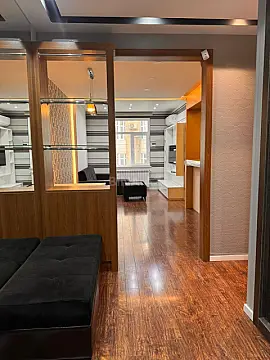 Kirayə verilir 2 otaqlı mənzil 68 m²