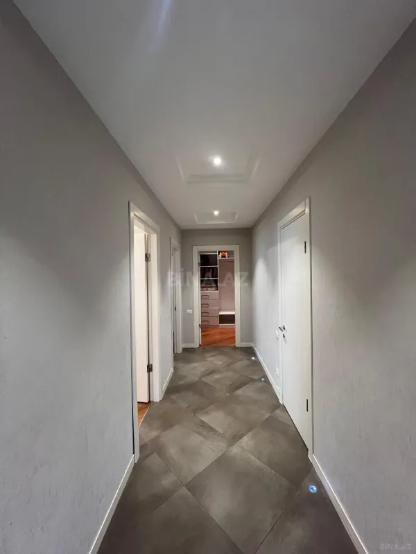 Kirayə verilir 3 otaqlı mənzil 160 m²