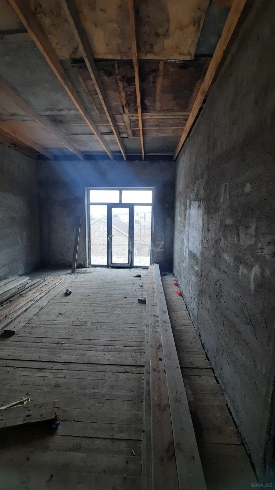 Satılır 7 otaqlı həyət evi 260 m²