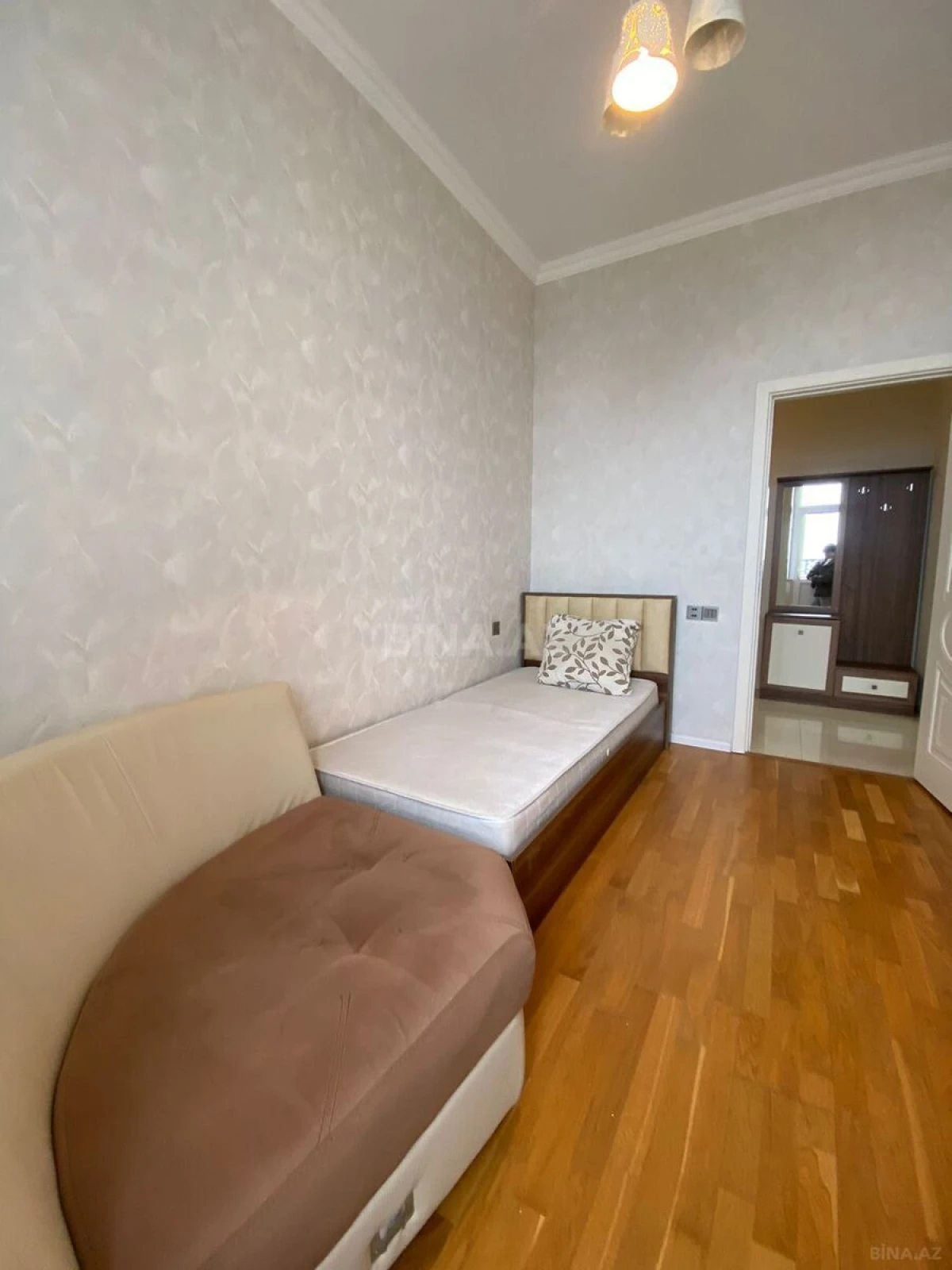 Satılır 3 otaqlı mənzil 67 m²