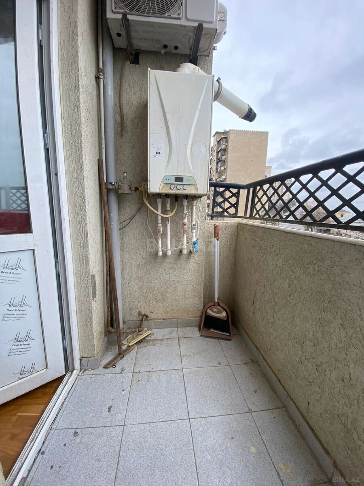 Satılır 3 otaqlı mənzil 67 m²