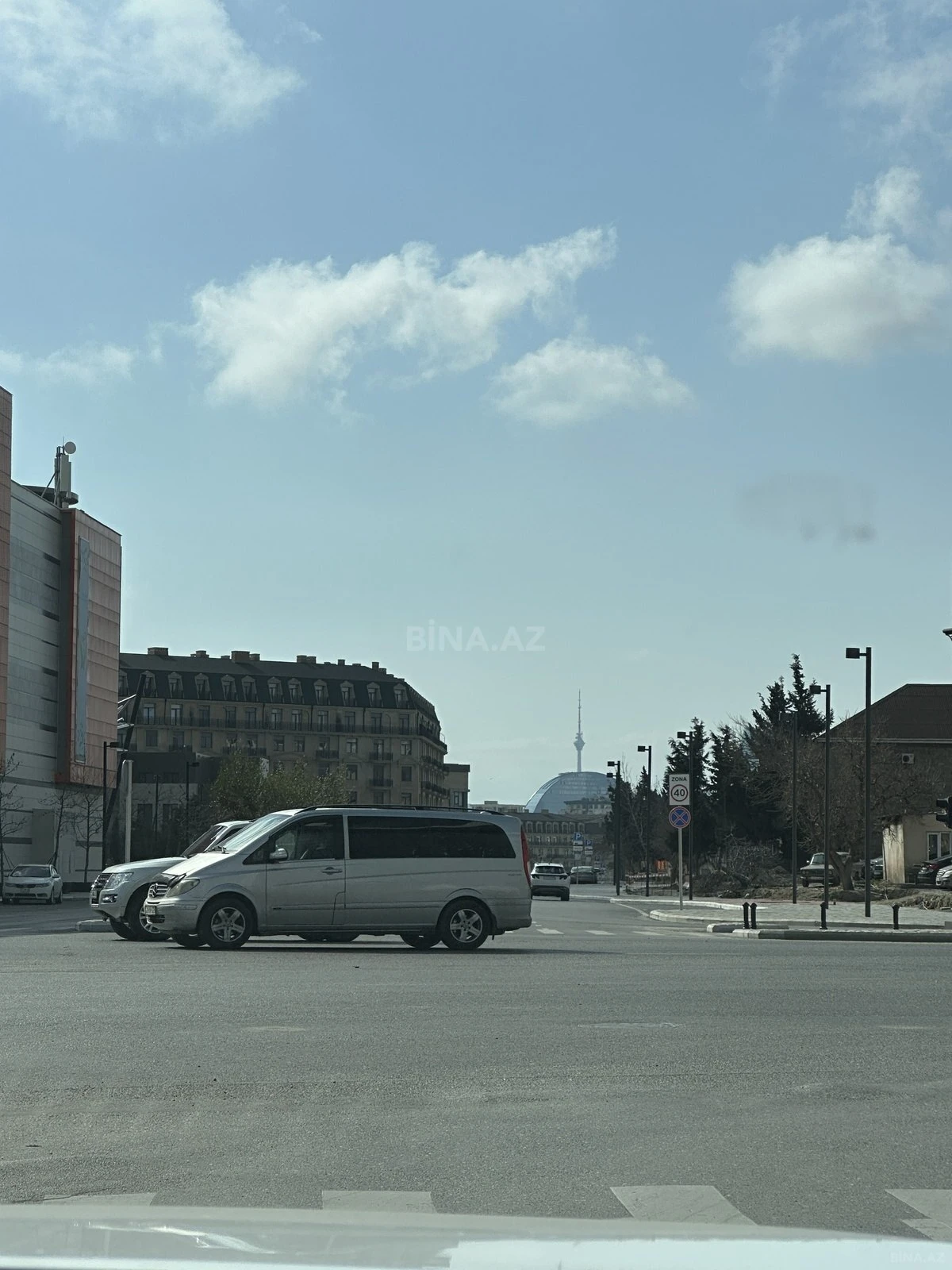 Satılır 3 otaqlı həyət evi 200 m²