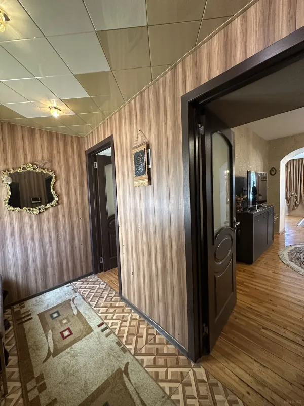 Satılır 3 otaqlı həyət evi 200 m²