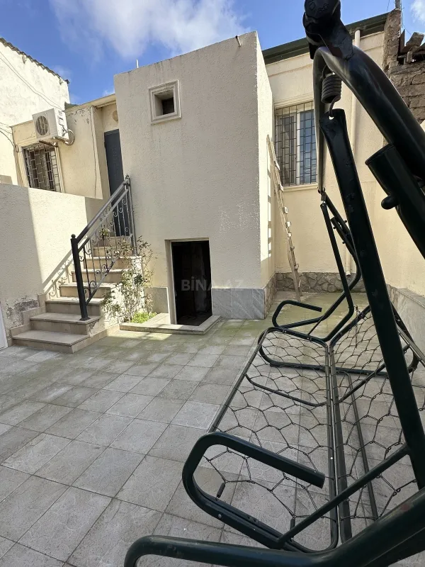 Satılır 3 otaqlı həyət evi 200 m²