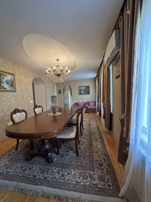 Satılır 3 otaqlı həyət evi 200 m²