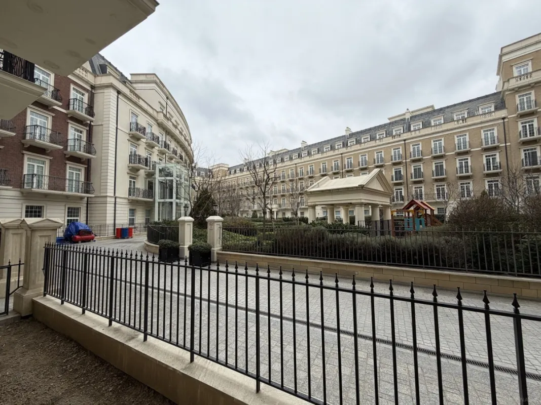 Satılır 3 otaqlı mənzil 96 m²