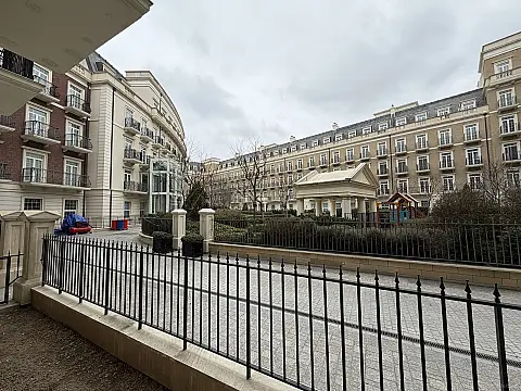 Satılır 3 otaqlı mənzil 96 m²