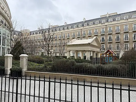 Satılır 3 otaqlı mənzil 96 m²