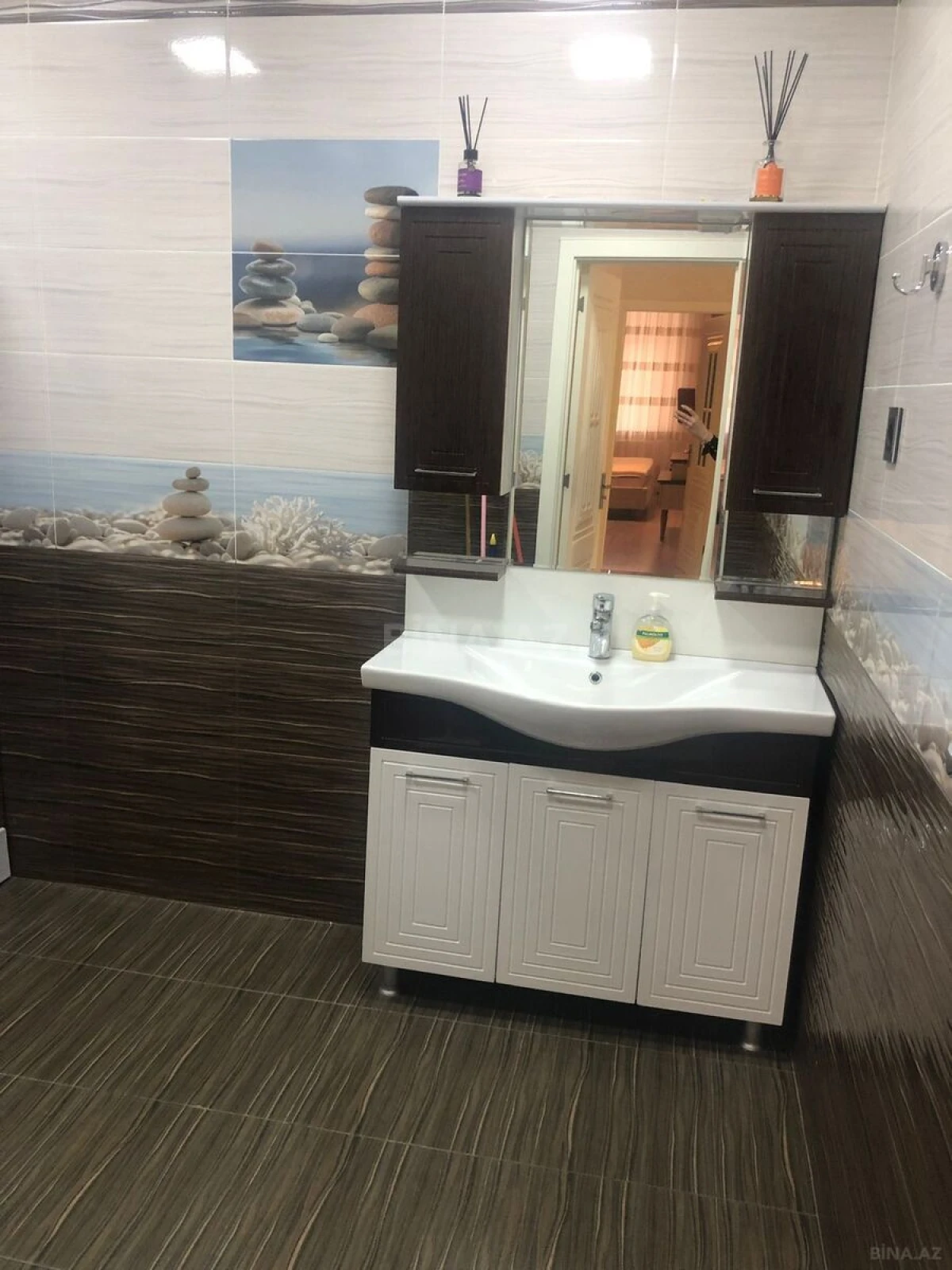 Satılır 3 otaqlı mənzil 175 m²