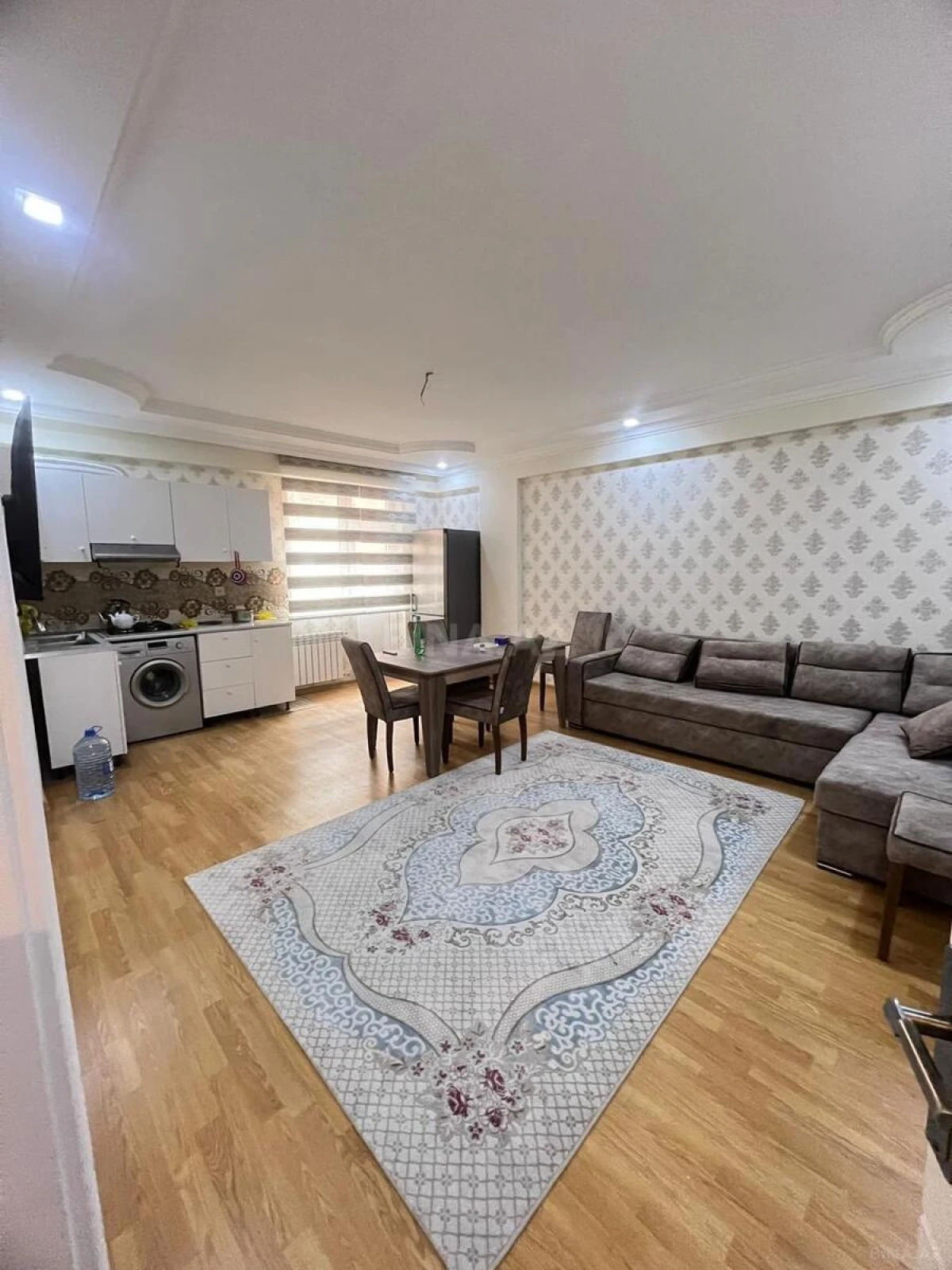 Kirayə verilir 2 otaqlı mənzil 64 m²