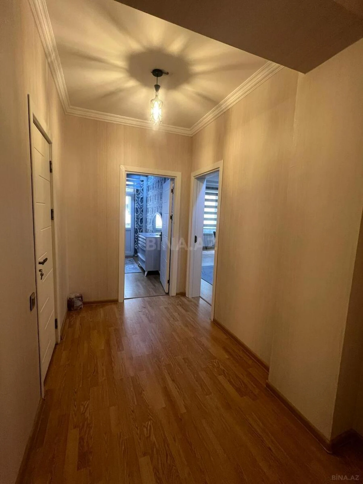 Kirayə verilir 2 otaqlı mənzil 64 m²