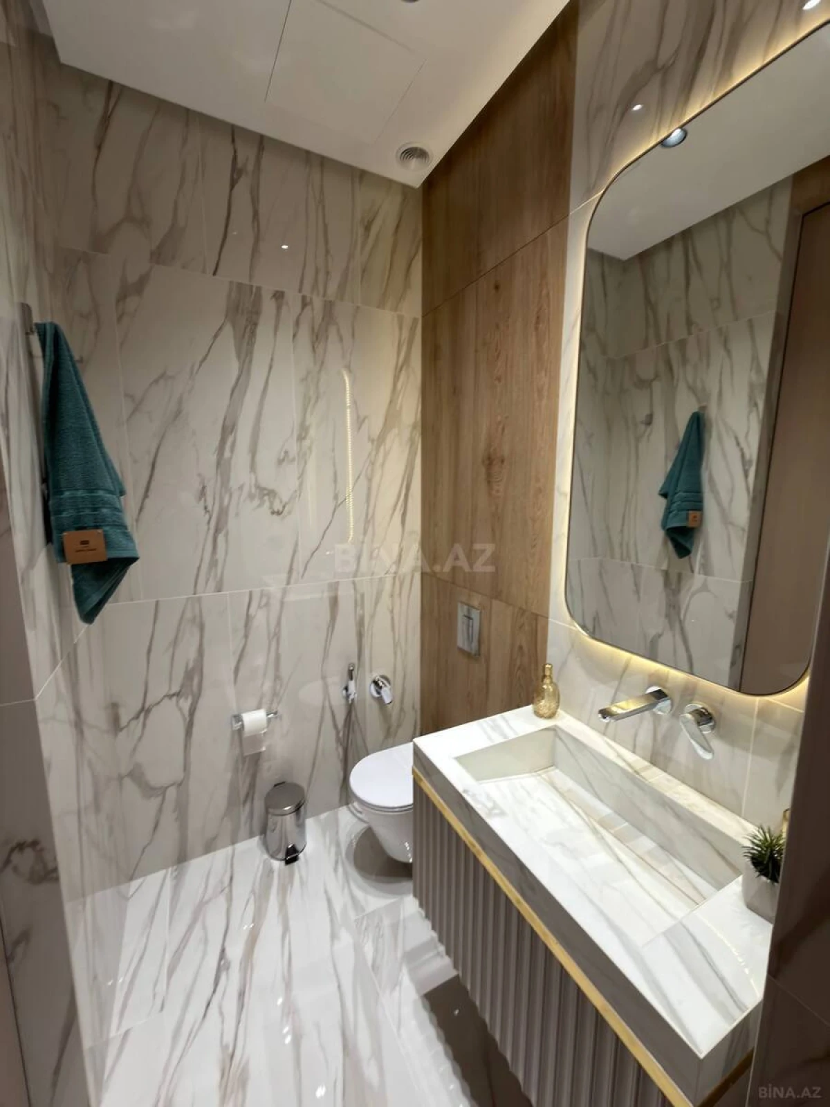 Satılır 3 otaqlı mənzil 108 m²