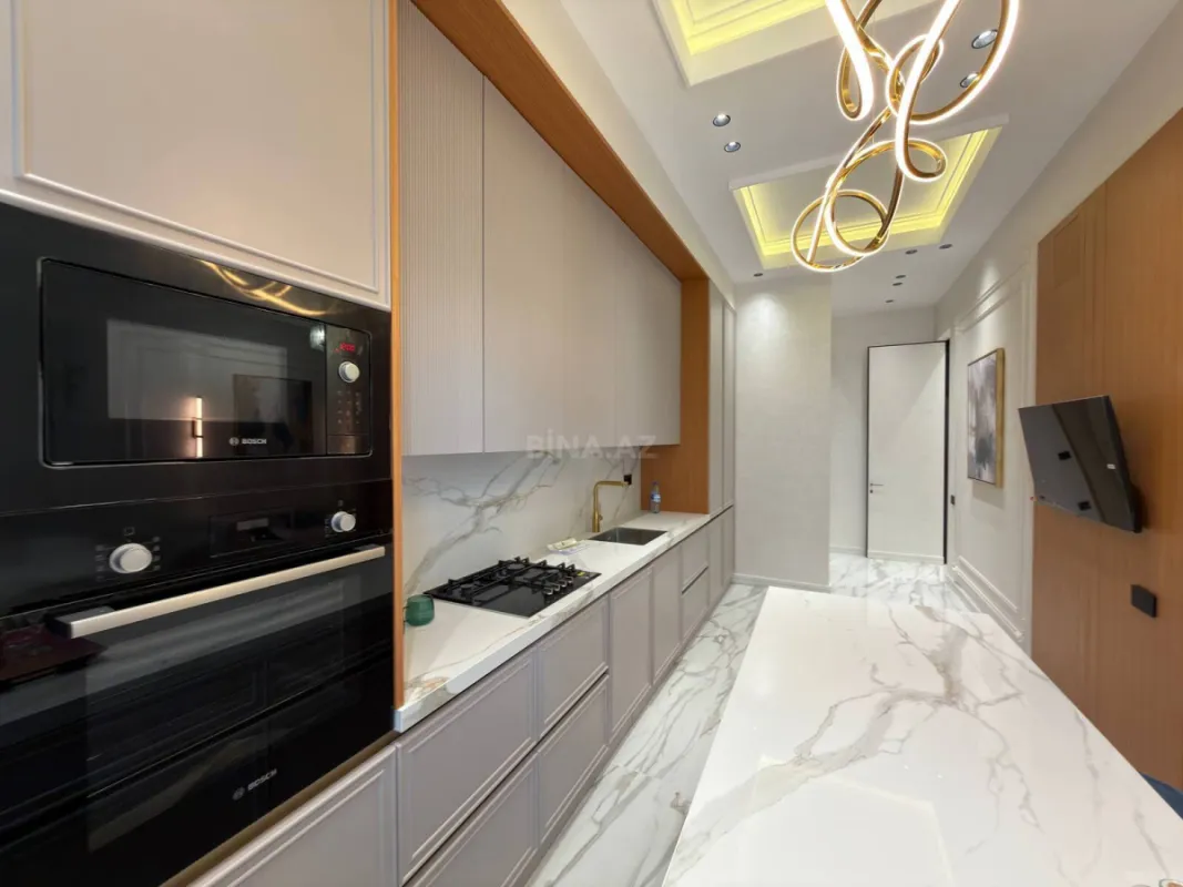 Satılır 3 otaqlı mənzil 108 m²