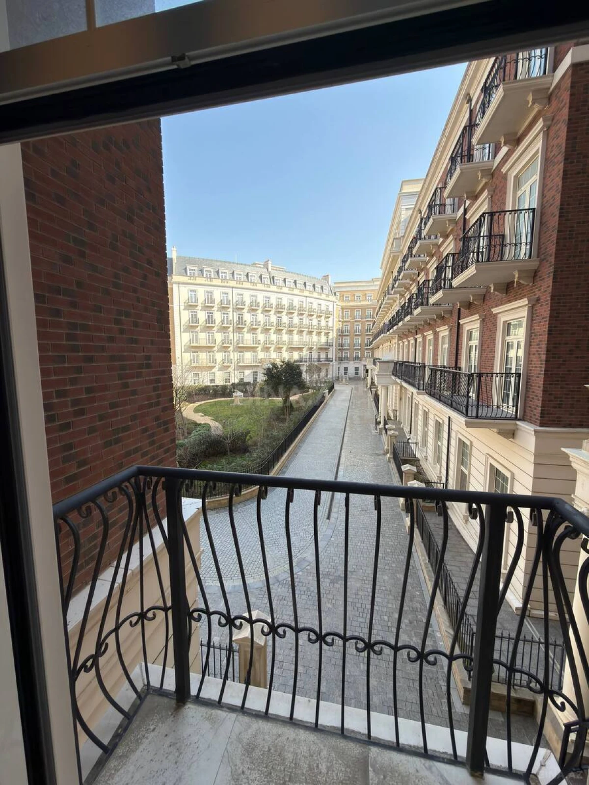 Satılır 3 otaqlı mənzil 108 m²