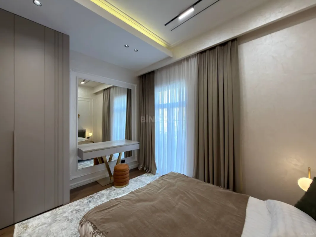 Satılır 3 otaqlı mənzil 108 m²