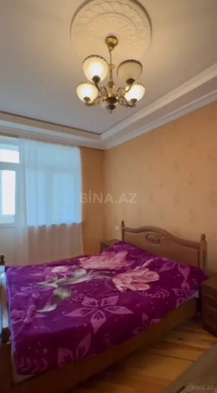 Kirayə verilir 2 otaqlı mənzil 100 m²