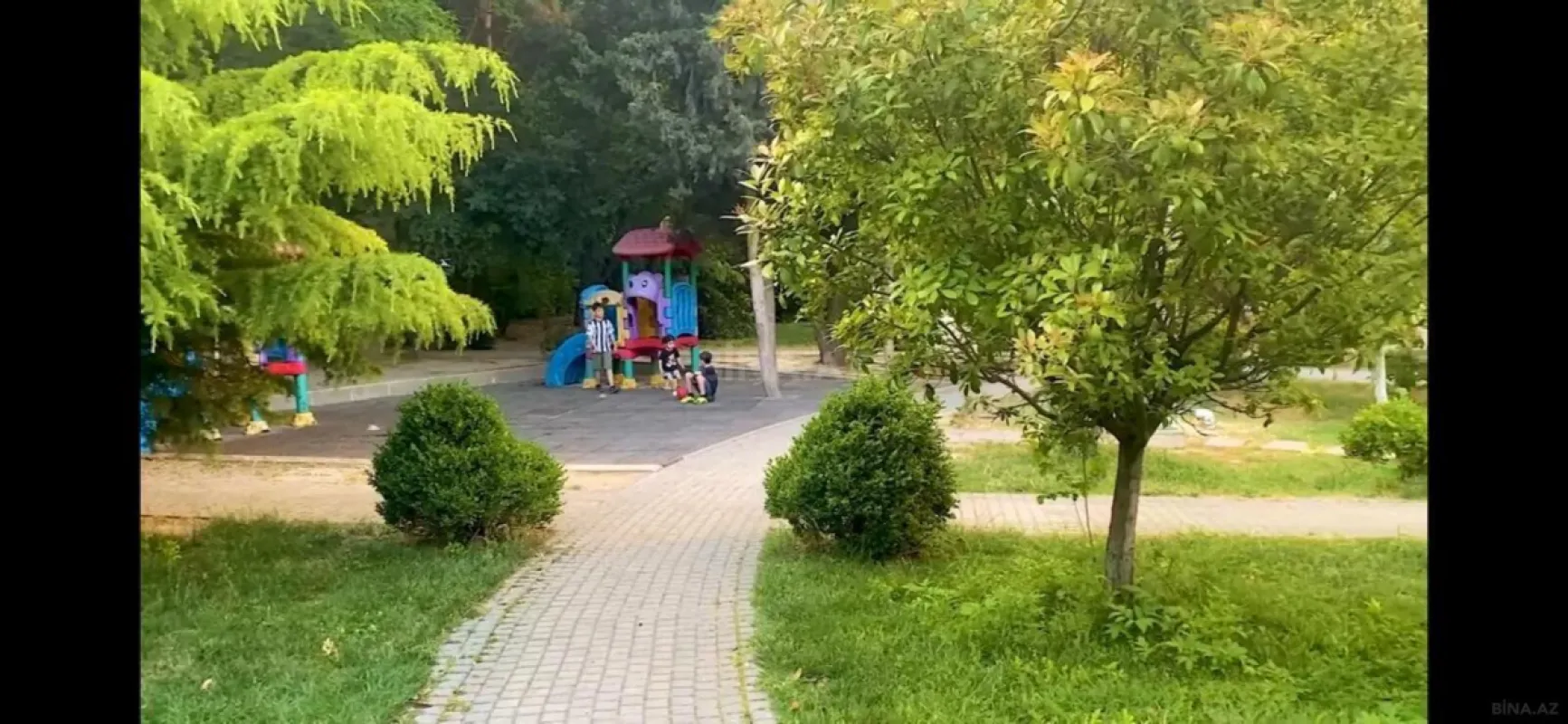 Satılır 2 otaqlı mənzil 75 m²