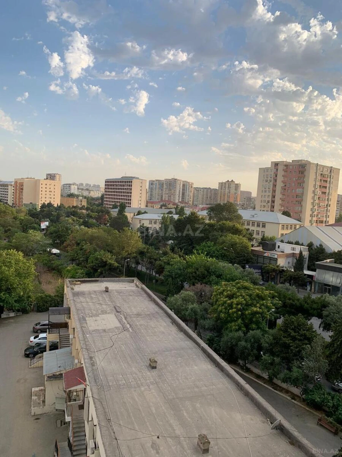 Satılır 2 otaqlı mənzil 75 m²