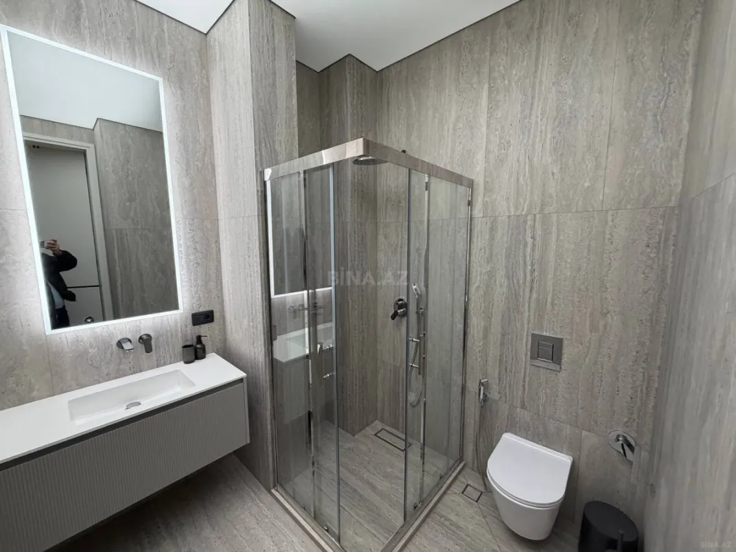 Satılır 2 otaqlı mənzil 78 m²