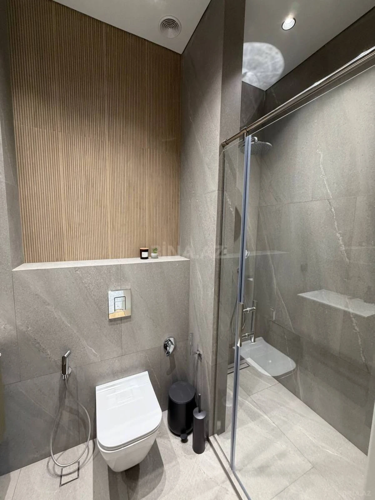 Satılır 2 otaqlı mənzil 78 m²