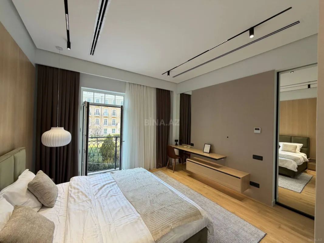 Satılır 2 otaqlı mənzil 78 m²