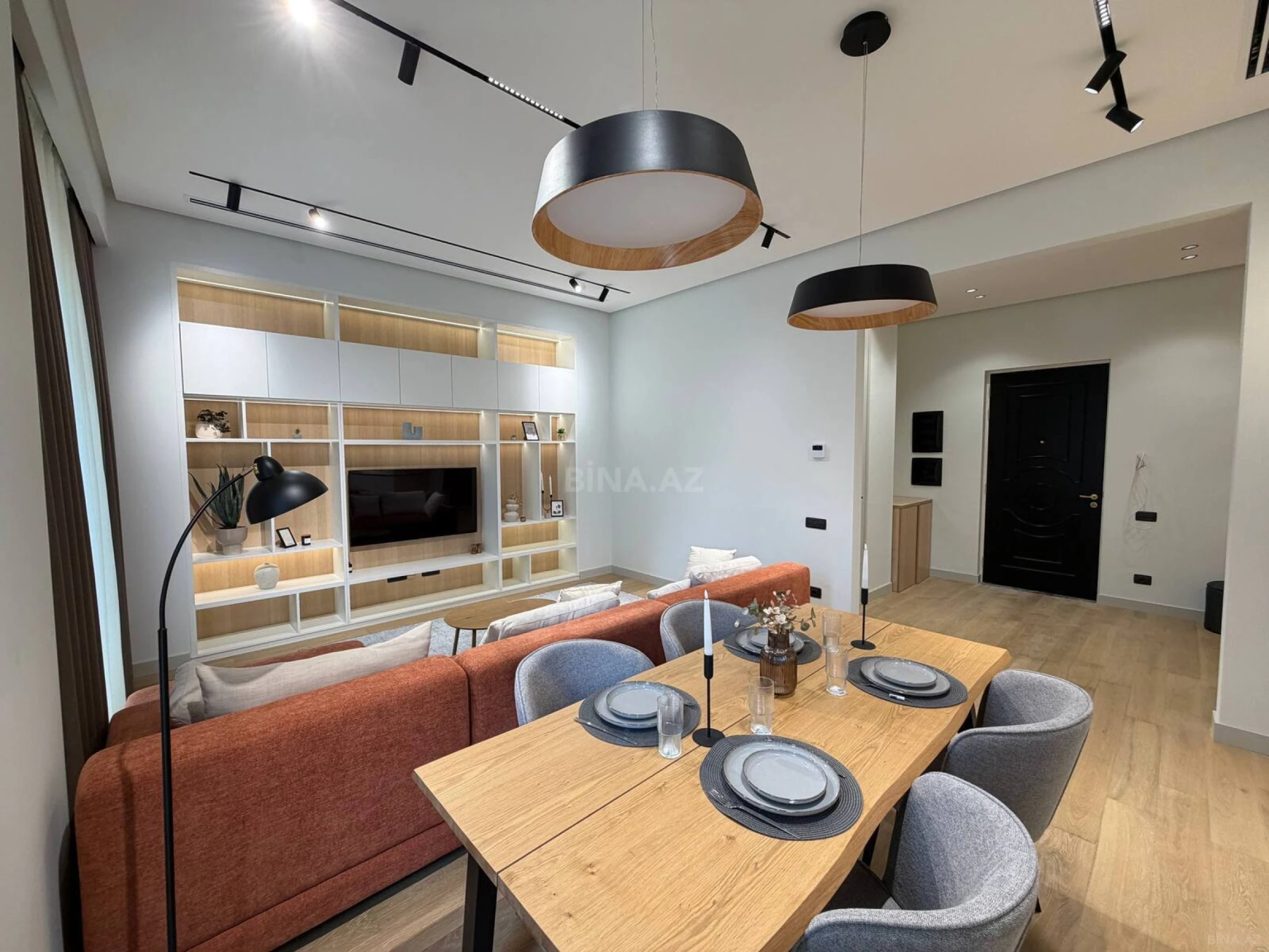 Satılır 2 otaqlı mənzil 78 m²