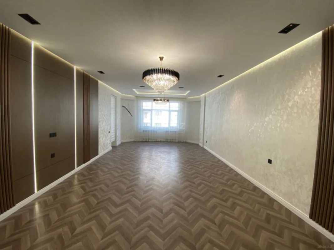 Satılır 3 otaqlı mənzil 170 m²