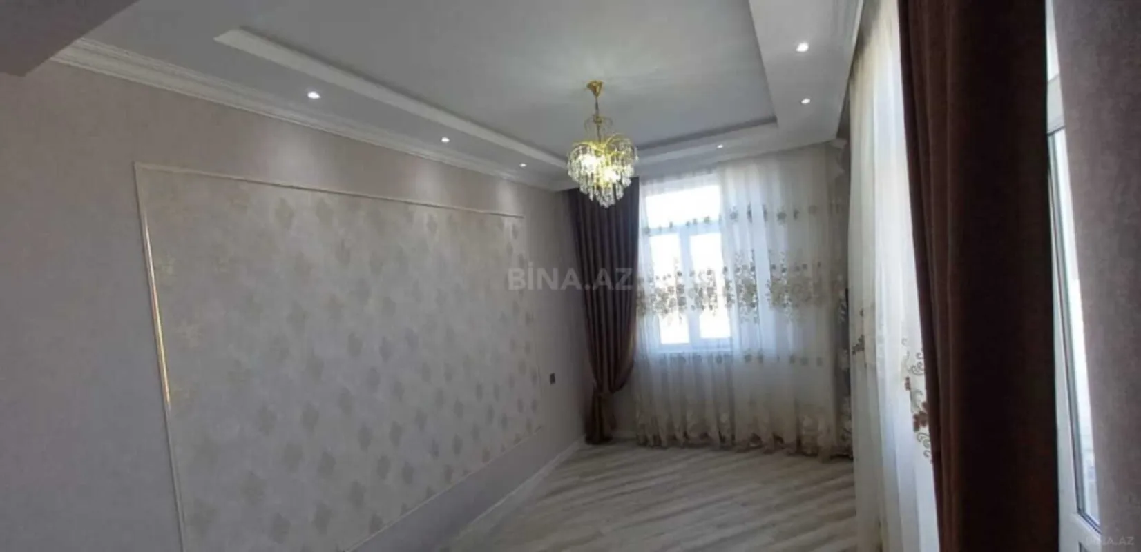Satılır 3 otaqlı mənzil 74 m²