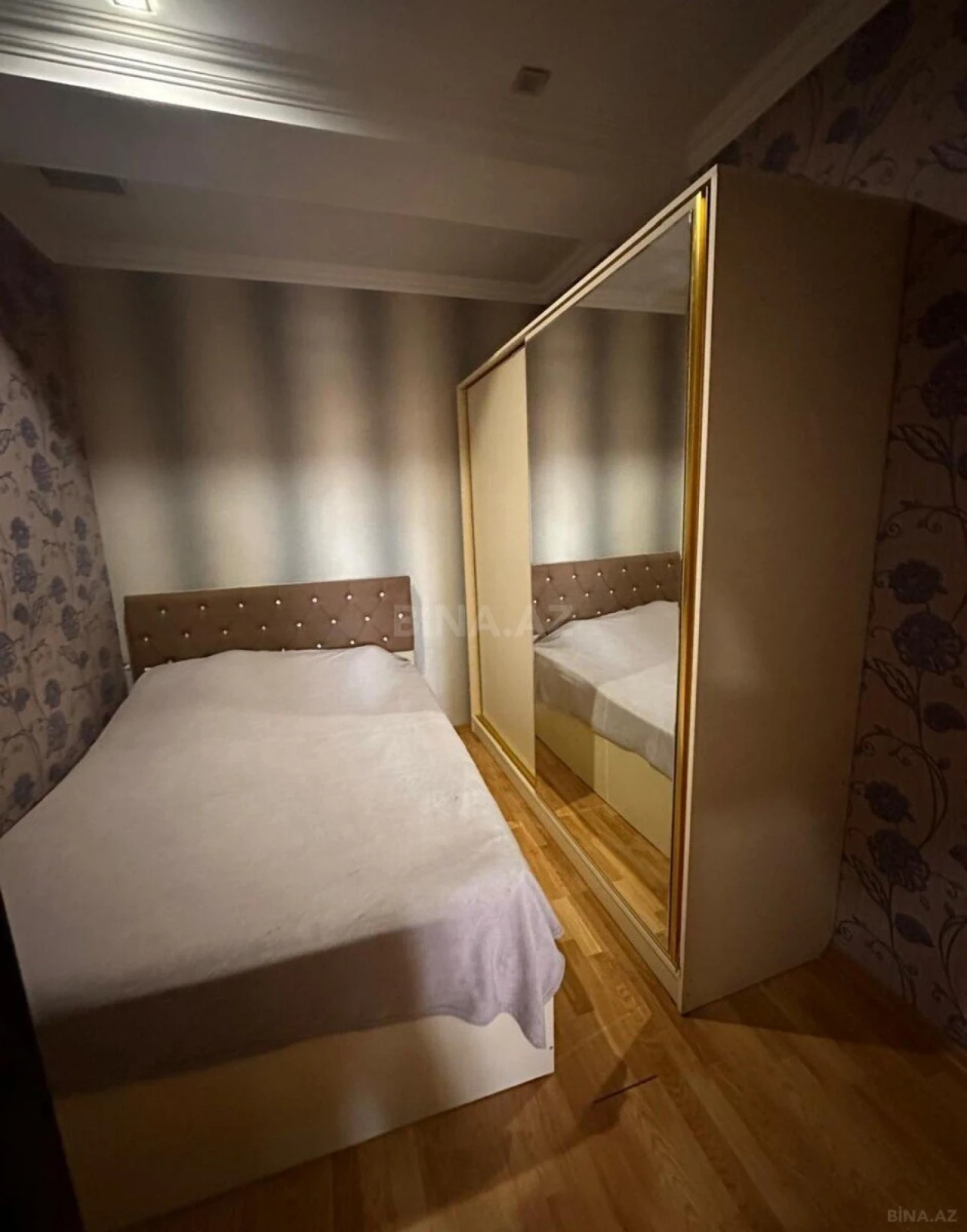 Satılır 3 otaqlı mənzil 77 m²