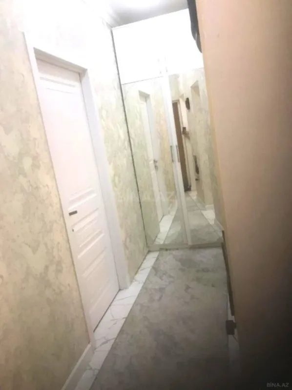 Satılır 4 otaqlı mənzil 125 m²