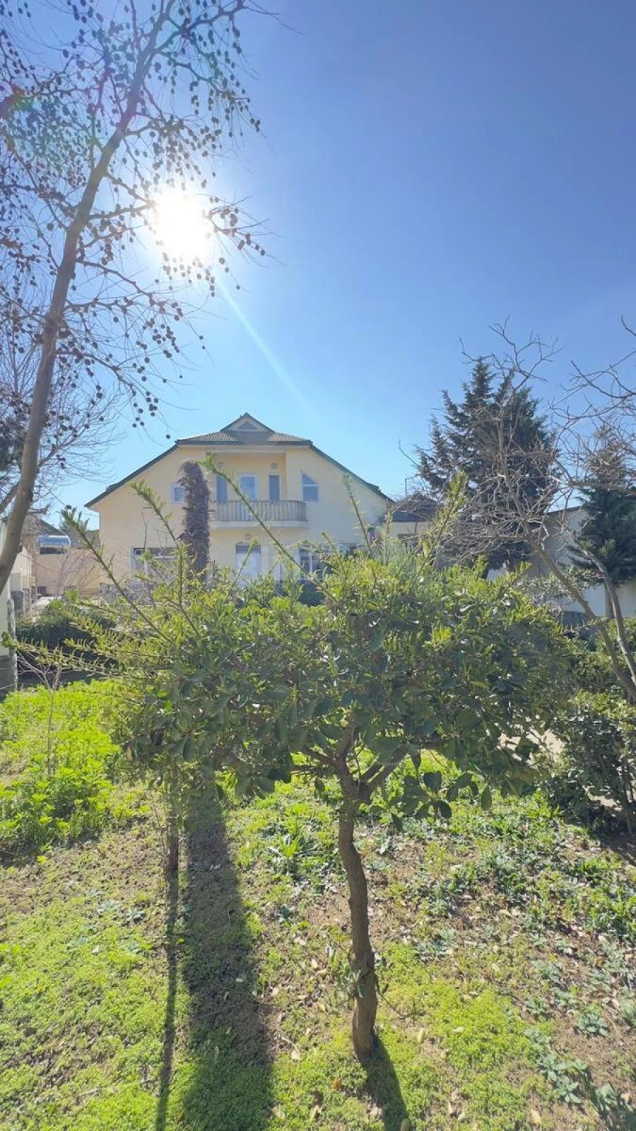 Satılır obyekt 180 m²