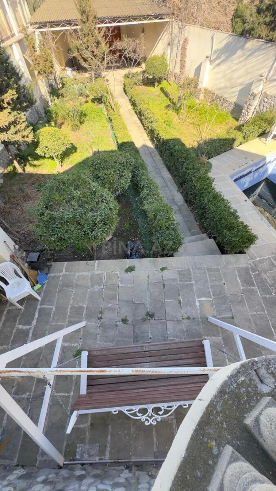 Satılır obyekt 180 m²