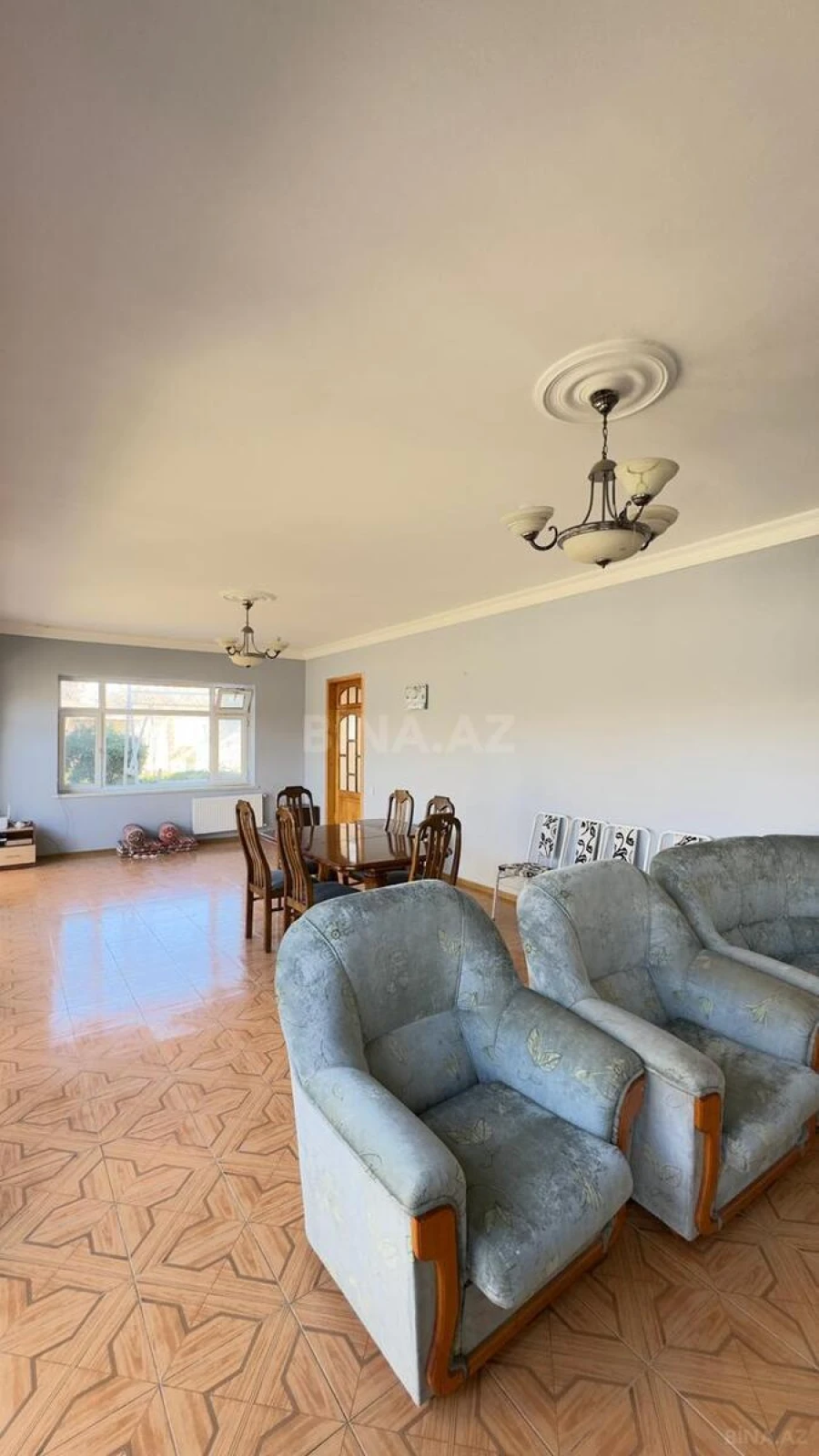 Satılır obyekt 180 m²