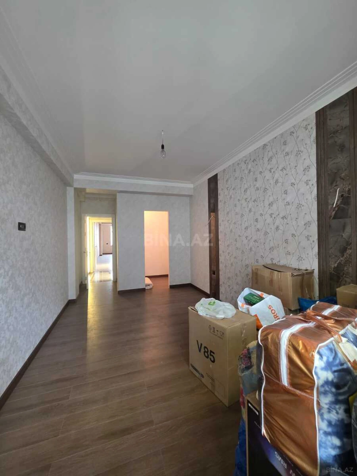 Satılır 3 otaqlı mənzil 151 m²