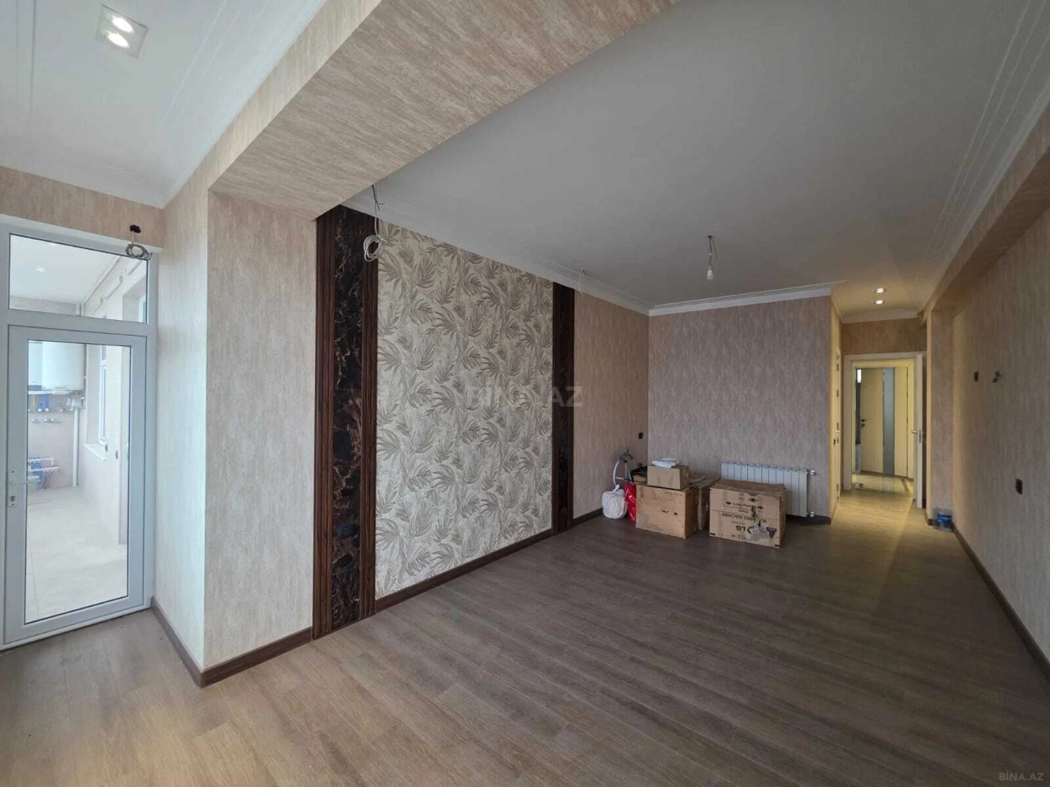 Satılır 3 otaqlı mənzil 151 m²