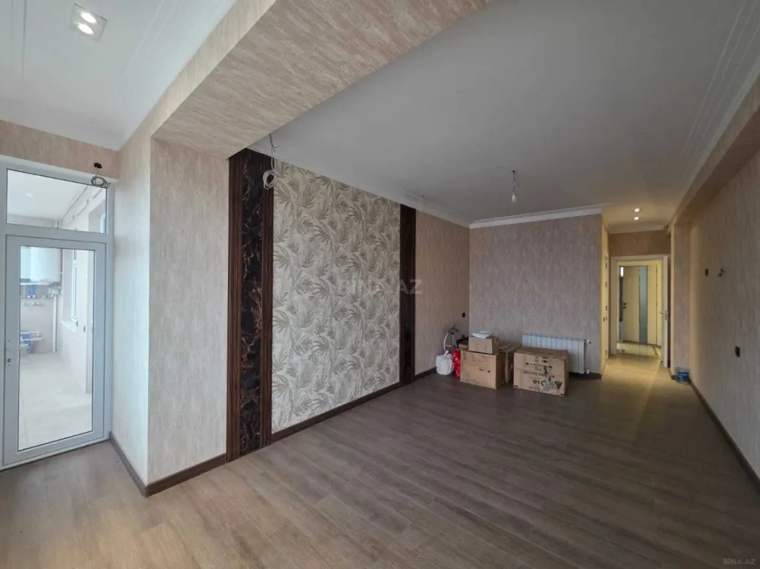 Satılır 3 otaqlı mənzil 151 m²