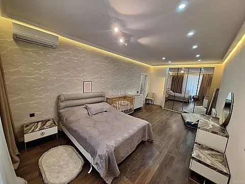 Kirayə verilir 2 otaqlı mənzil 103 m²
