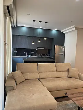 Kirayə verilir 2 otaqlı mənzil 103 m²