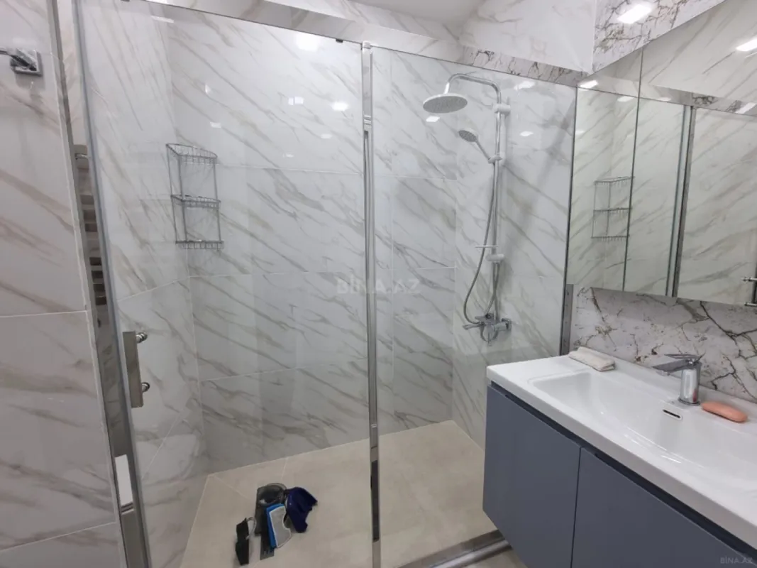 Kirayə verilir 2 otaqlı mənzil 70 m²