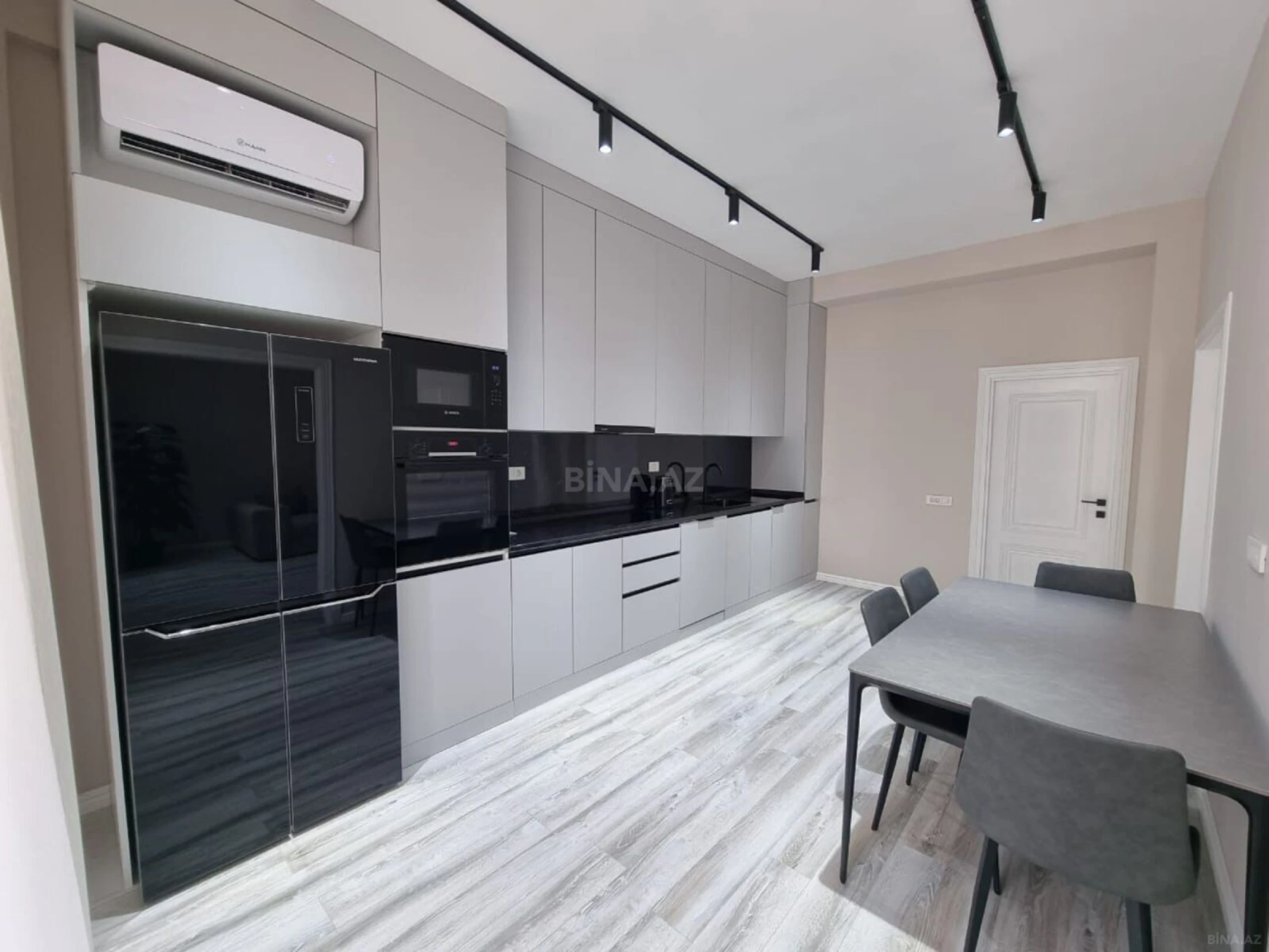 Kirayə verilir 2 otaqlı mənzil 70 m²